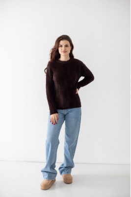 Светр жіночий